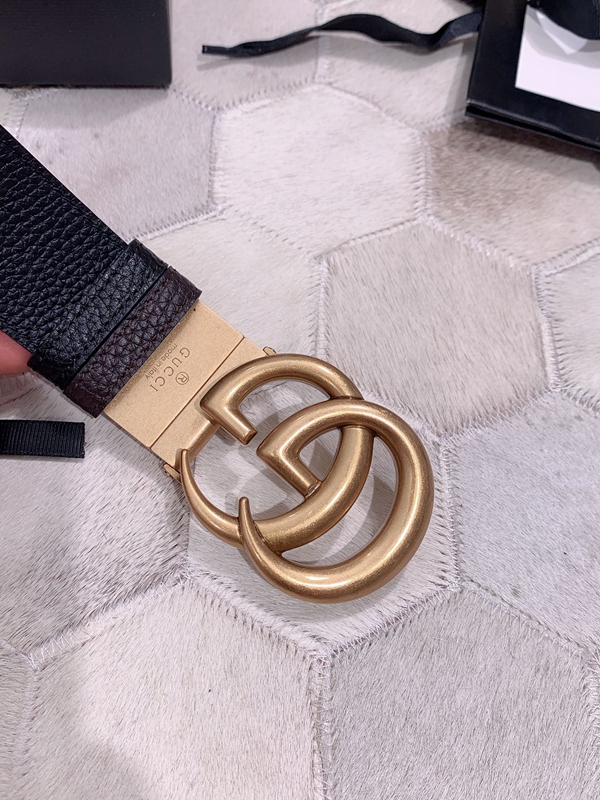 スーパーコピーグッチベルト着用イメージ